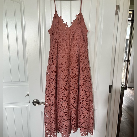 Rose Lace Dress - Picture 2 of 3